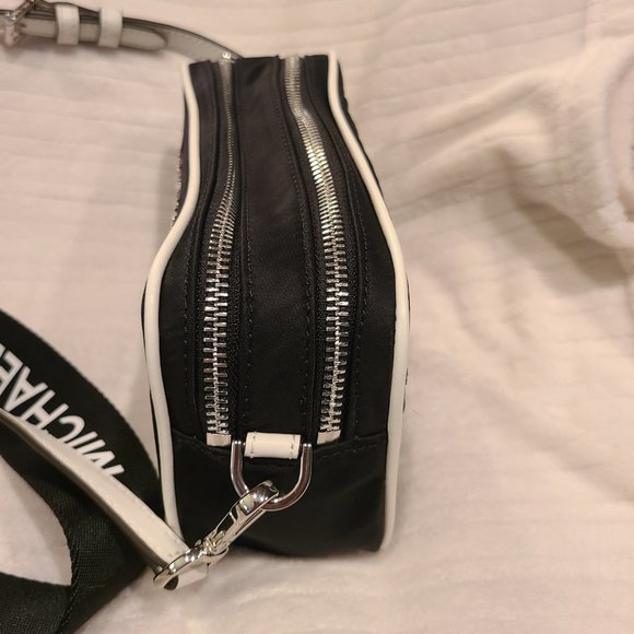 Michael Kors Connie Crossbody Camera Bag - Picture 5 of 12